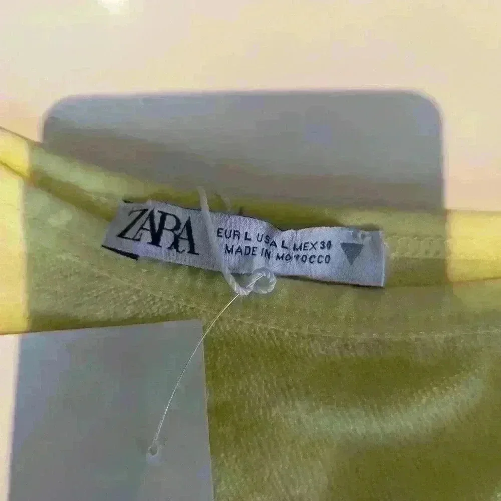 BNWT| ZARA Yellow Terry Cloth One Shoulder  Asymmetric Sleeveless Crop Top - Picture 3 of 3